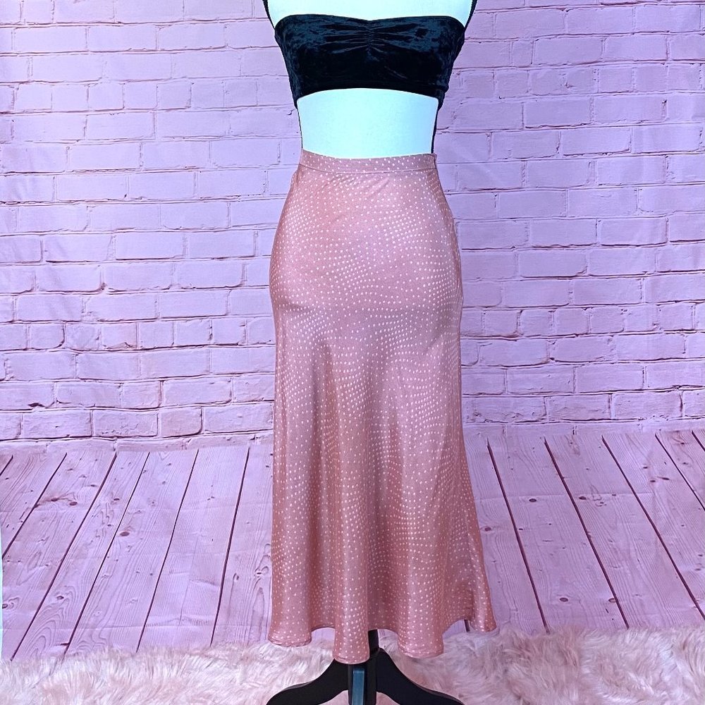 SATIN PINK MIDI SKIRT WITH SPOT DETAIL
